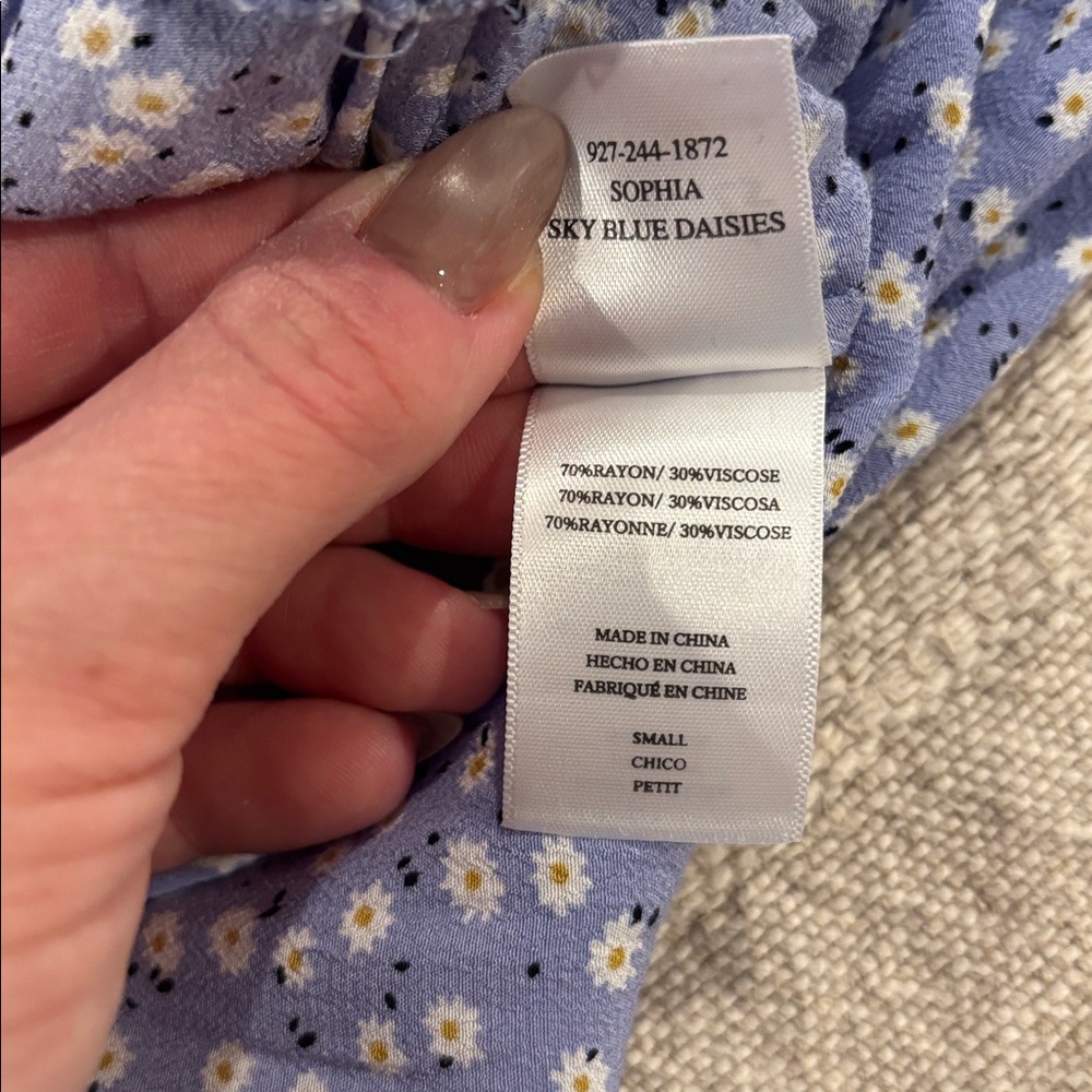 Rails Sophia Romper in Sky Blue Daisies Size Small - Picture 7 of 7